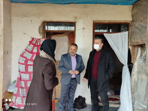 رشت | بازدید مدیرکل بهزیستی گیلان از منزل خانواده دارای چند معلول در کوچصفهان شهرستان رشت