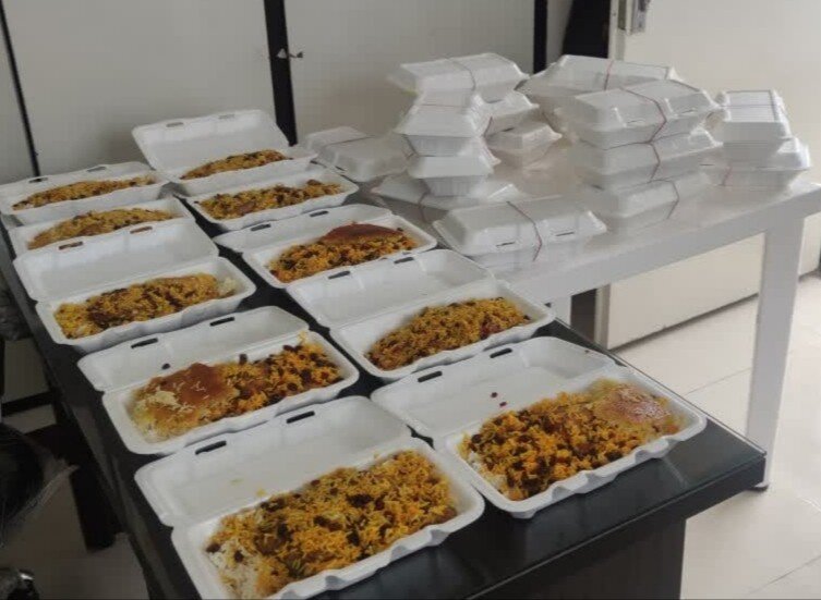 آملI توزیع غذای گرم بین خانواده های منطقه امت آباد به مناسبت حماسه اسلامی 6 بهمن آمل