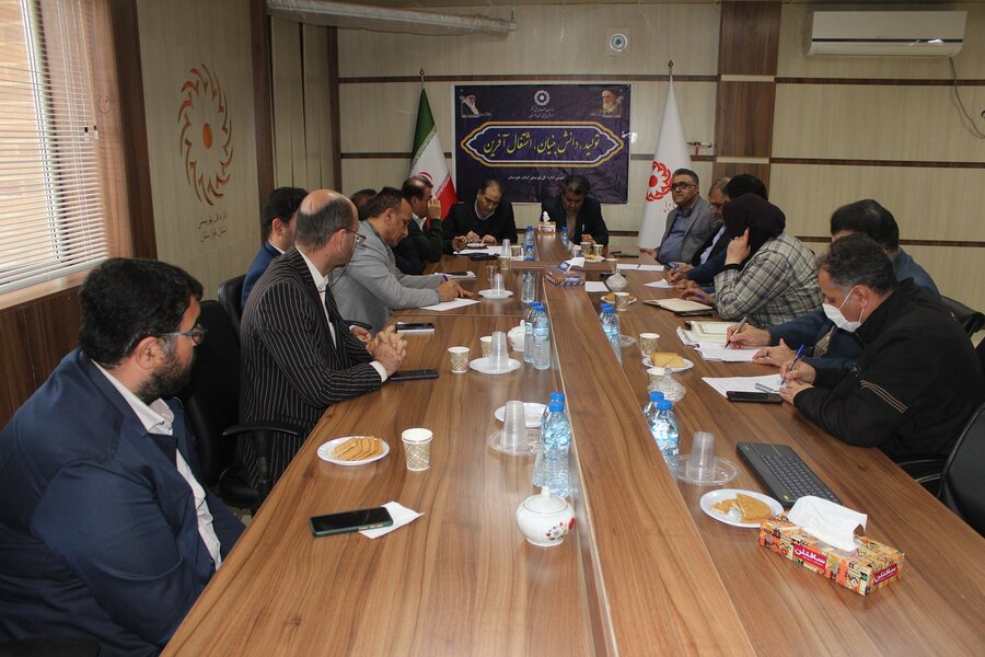 نشست رئیس ستاد پذیرش بهزیستی کشور با شورای معاونین بهزیستی خوزستان