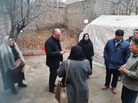گزارش تصویری l بازدید مدیرکل بهزیستی آذربایجان غربی از مناطق زلزله شهرستان خوی