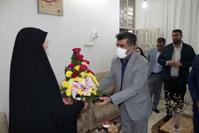 دیدار مسئولان بهزیستی خوزستان با خانواده های شهدای دارای فرد معلول