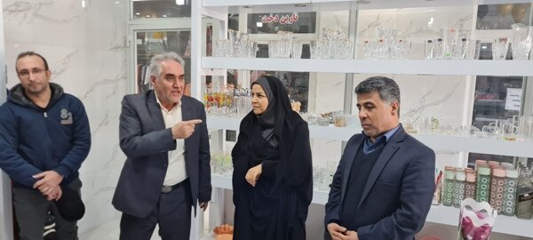 نایین౹ افتتاح طرحهای اشتغال به مناسبت دهه فجر