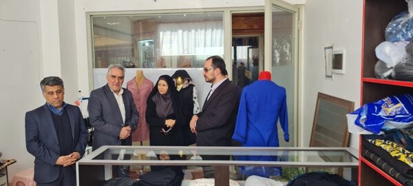 نایین౹ افتتاح طرحهای اشتغال به مناسبت دهه فجر