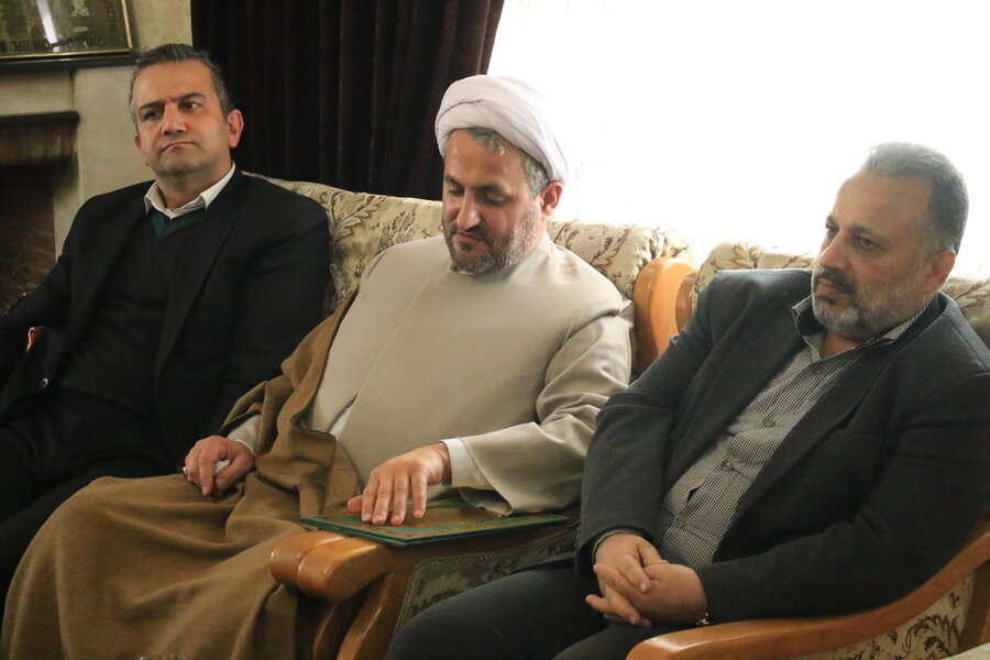 دیدار مدیرکل بهزیستی گیلان با خانواده شهید انقلاب "حسین نوری" در شهرستان رشت