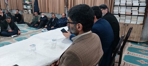 گزارش تصویری ا اجرای طرح پرسش و پاسخ و پاسخگویی به سوالات نمازگزاران در مسجد امام خمینی ره اراک