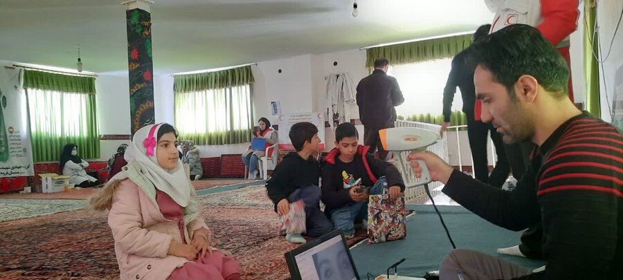  برگزاری اردوی جهادی - درمانی در روستای برمەتپە شهرستان قروه