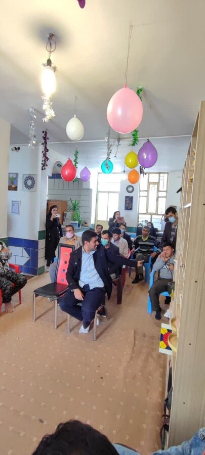 برنامه های ویژه دهه فجر ۱۴۰۱بهزیستی شهرستان لنده(حضور در  جشن مرکز  بچه های آسمان)