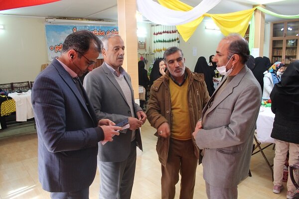 شهرضا| آیین افتتاح نمایشگاه و بازارچه دستاوردهای زنان سرپرست خانوار