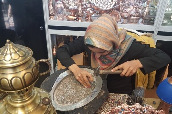 شاهین شهر و میمه| افتتاح پروژههای اشتغال و مسکن بهزیستی در دهه مبارک فجر