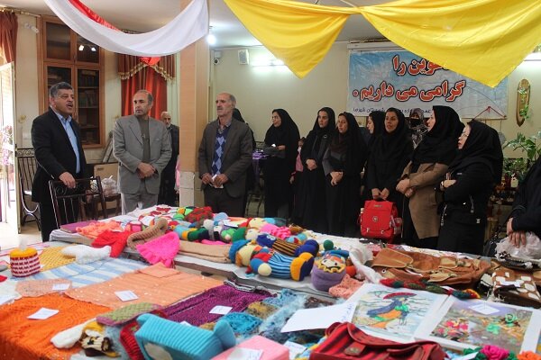 شهرضا| اعطای بیش از یک میلیارد ودویست میلیون تومان تسهیلات اشتغالزایی به زنان سرپرست خانوار تحت پوشش