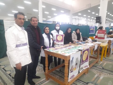 نوشهر | میز ارتباط مردمی بهزیستی در مصلی شهرستان نوشهر برپا شد