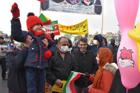 حضور کارکنان بهزیستی خراسان رضوی در راهپیمایی 22 بهمن