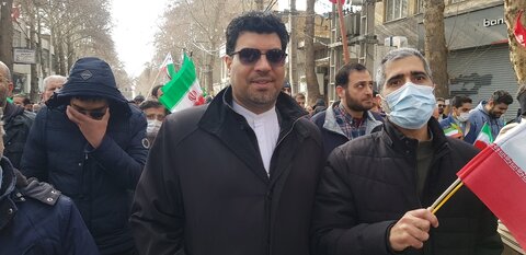 شهریار|حضور پرشور مسئولین و کارکنان بهزیستی در مراسم و راهپیمایی ۲۲ بهمن