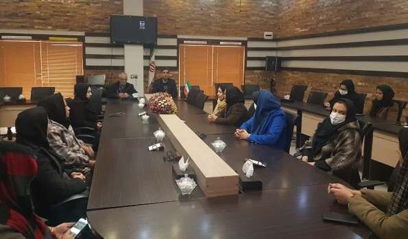 شاهین شهر و میمه | جلسه روشنگری جهاد تبیین در بهزیستی برگزار شد