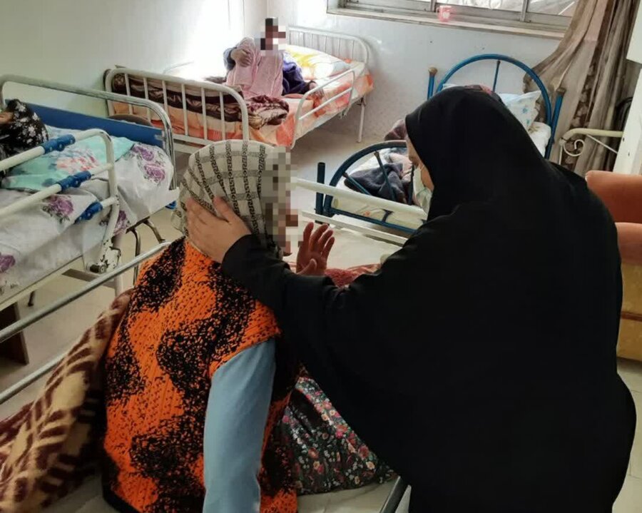 دیدار مدیر کل بهزیستی آذربایجان غربی با مقیمان مراکز تحت نظارت