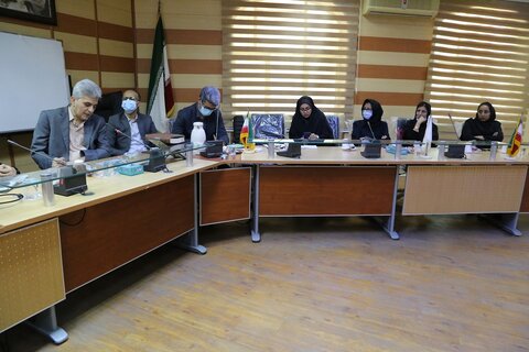 نشست با مدیران و مسئولین مراکز مثبت زندگی استان