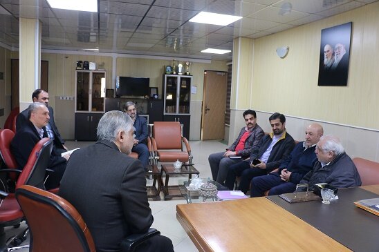 جلسه هم اندیشی در خصوص را اندازی بنیاد فرزانگان سالمندان