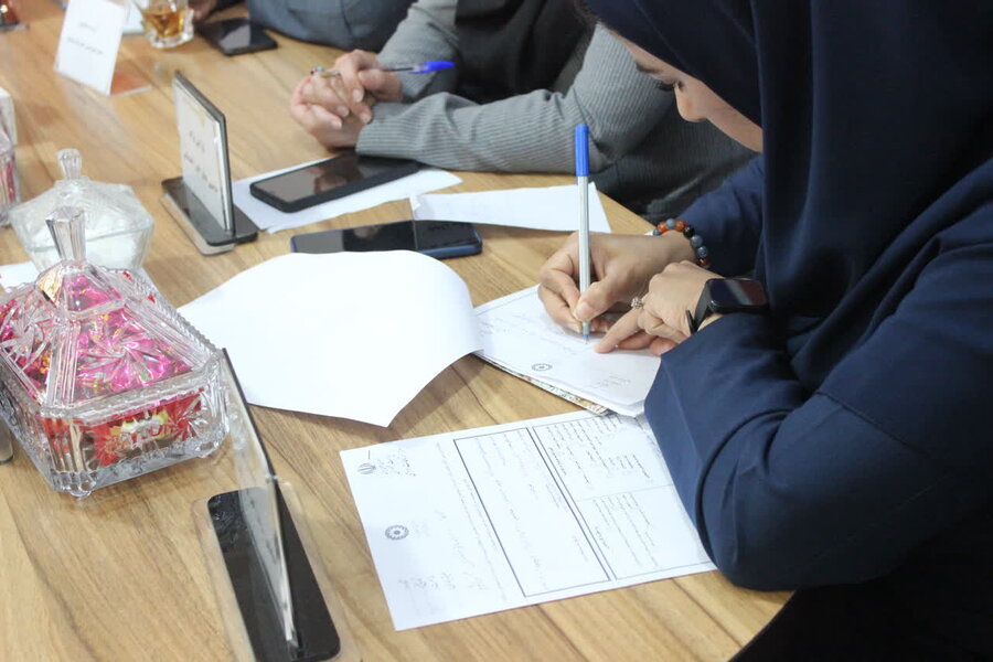 برپایی میز ارتباطات مردمی