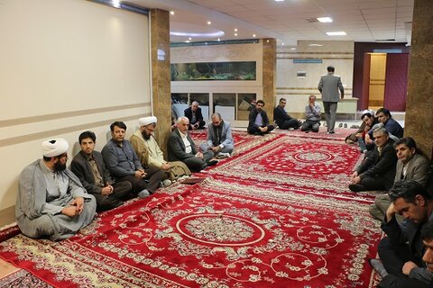 تقدیر از مدیر کل و فعالان نماز توسط رئیس ستاد اقامه نماز استان