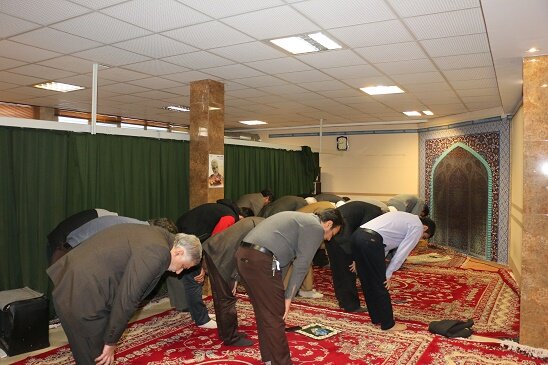 تقدیر از مدیر کل و فعالان نماز توسط رئیس ستاد اقامه نماز استان