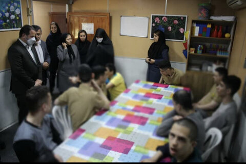 رئیس سازمان مدیریت و برنامه ریزی استان البرز از مرکز نگهداری معلولان ذهنی بالای ۱۴ سال "مهرمادر" بازدید کرد