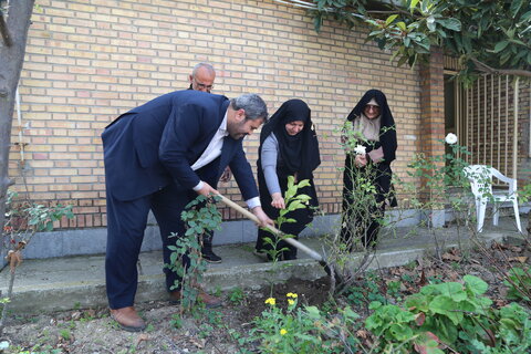 آئین گرامیداشت روز درختکاری با حضور مدیرکل بهزیستی مازندران برگزار شد