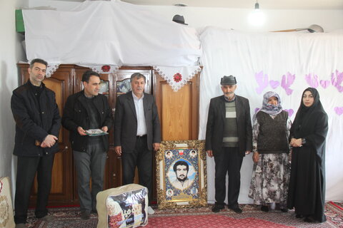 گزارش تصویری| برگزاری طرح سپاس و تجلیل از خانواده های معظم شهدائ در بهزیستی استان اردبیل