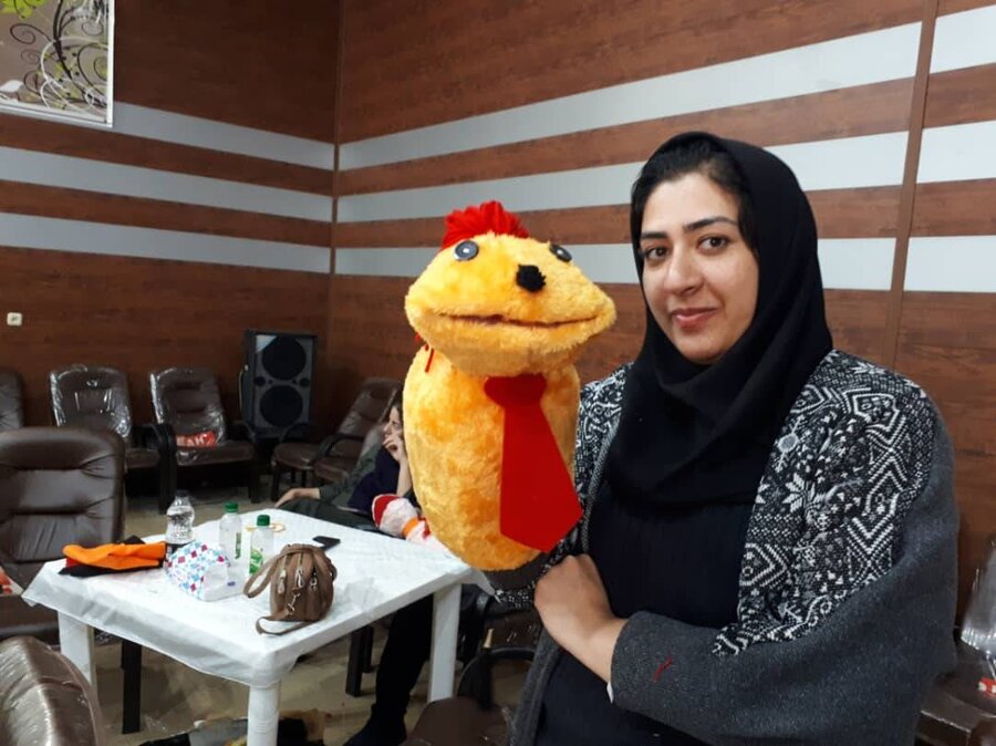 لاهیجان | برپایی کارگاه آموزشی نمایش عروسکی و هنرهای تجسمی با هدف ارتقاء توانمندسازی افراد دارای معلولیت در لاهیجان