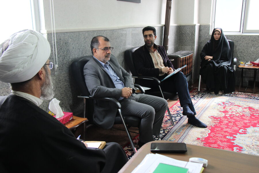 دیدار مدیر کل بهزیستی با نماینده ولی فقیه در استان