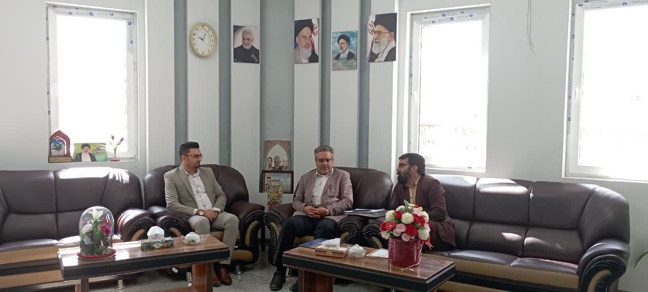 تجلیل مدیرکل بهزیستی کرمان از فرماندار کوهبنان