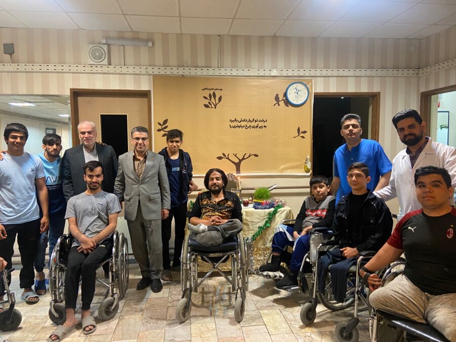 گزارش تصویری | لحظات زیبا و معنوی تحویل سال در کنار معلولین موسسه شهید فیاض بخش مشهد
