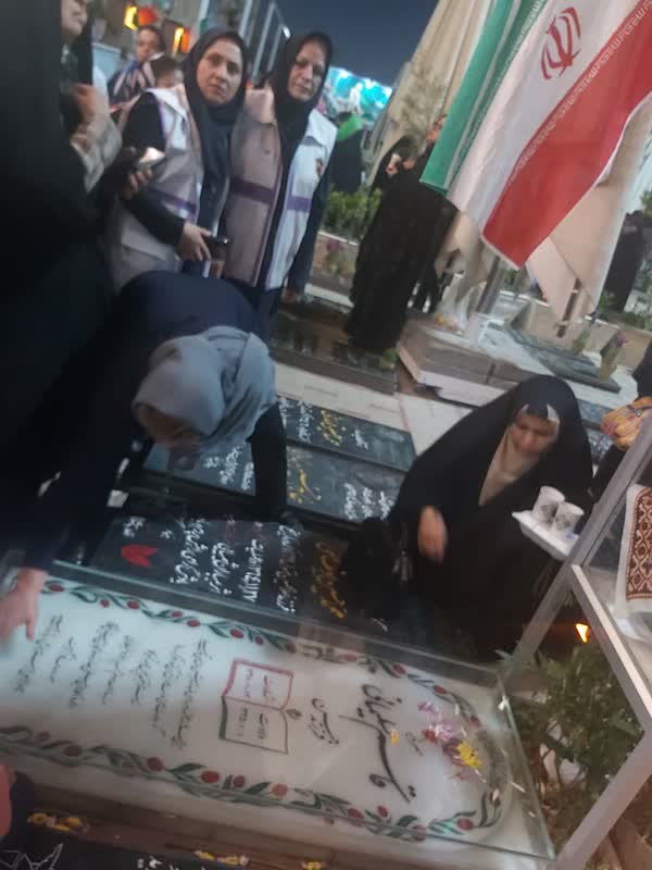 گزارش تصویری استقرار تیم خدمات اجتماعی سیار اورژانس اجتماعی شهرستان کرمان در آستانه سال جدید در مبادی ورودی شهر