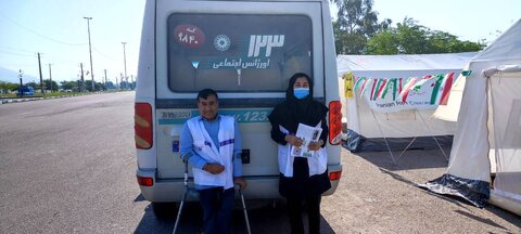 گزارش تصویری|فعالیت مددکاران اورژانس اجتماعی دهلران برای معرفی خدمات این مرکز به میهمانان نوروزی