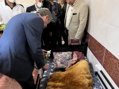 گزارش تصویری|دیدار استاندار,مدیر کل و معاونین بهزیستی فارس با سالمندان به مناسبت عید نوروز