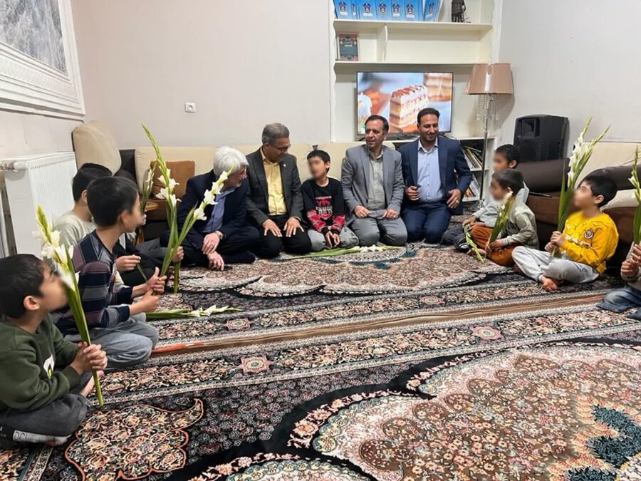 دیدار عیدانه مدیر کل بهزیستی فارس با فرزندان خانه عطریاس نبوی شیراز