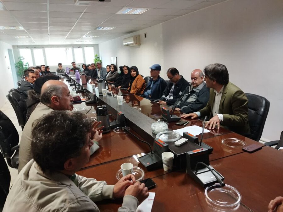 تجلیل از دکتر مختار فرهادیان ، نویسنده و صاحب قلم در بهزیستی کردستان