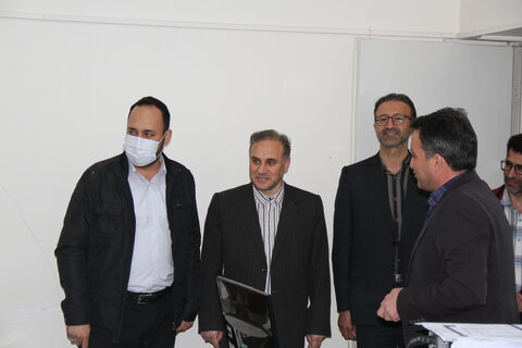 گزارش تصویری | بازدید نوروزی مدیرکل بهزیستی استان با کارکنان ستادی