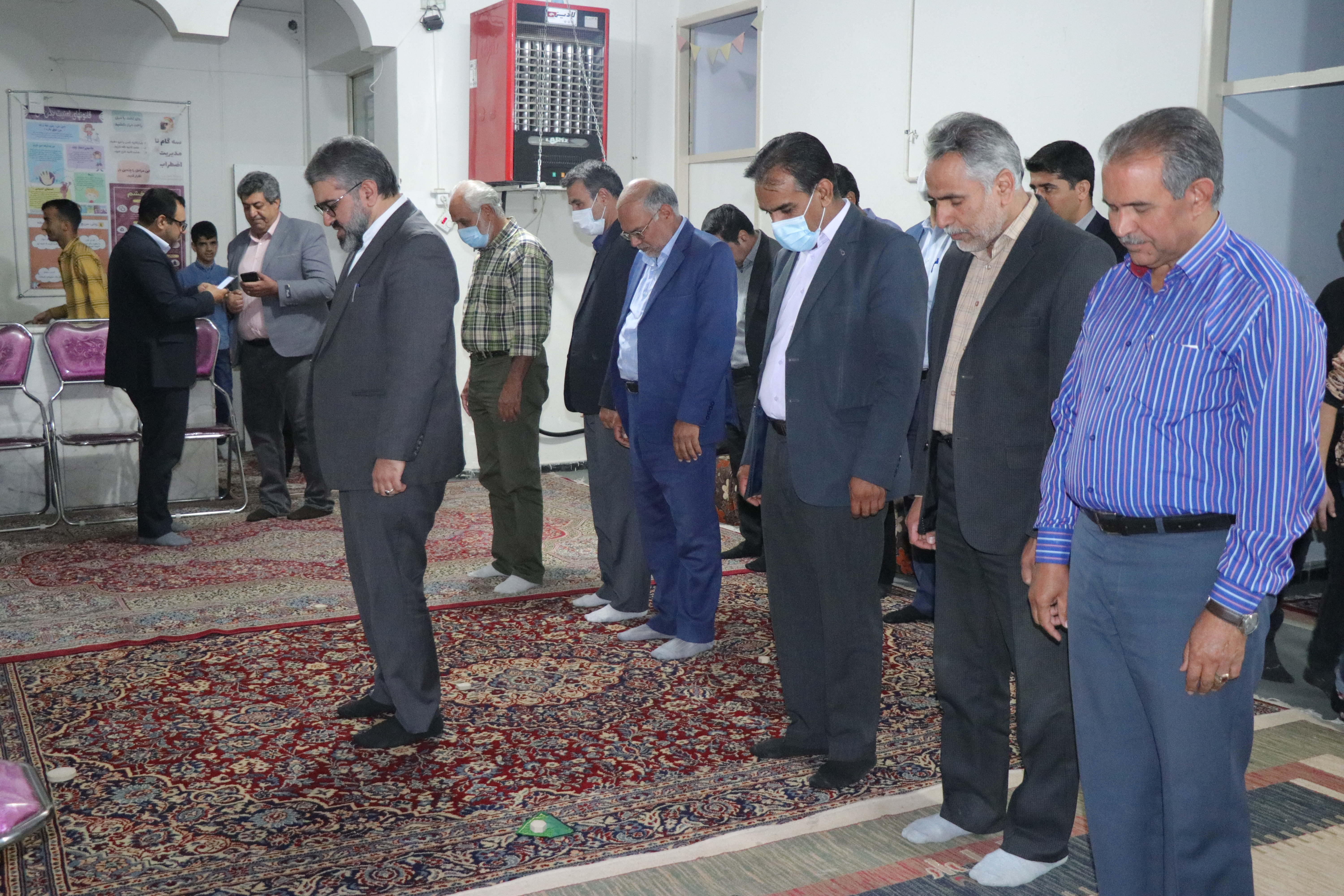 حضور مستقیم مسئولین اجرایی در بین خدمت بگیران باعث ارائه بهتر خدمت به آنان می شود