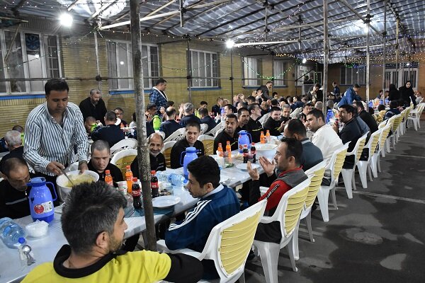 "یک افطاری ساده " در موسسه بوستان شکوه مهر مشهد