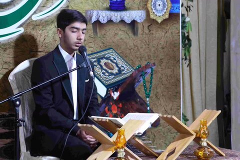 گزارش تصویری / برگزاری محفل انس با قرآن و ضیافت افطاری