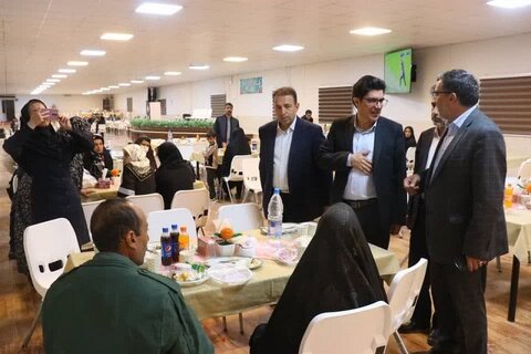 گزارش تصویری| مراسم افطاری ساده در مرکز حکیم برگزار شد