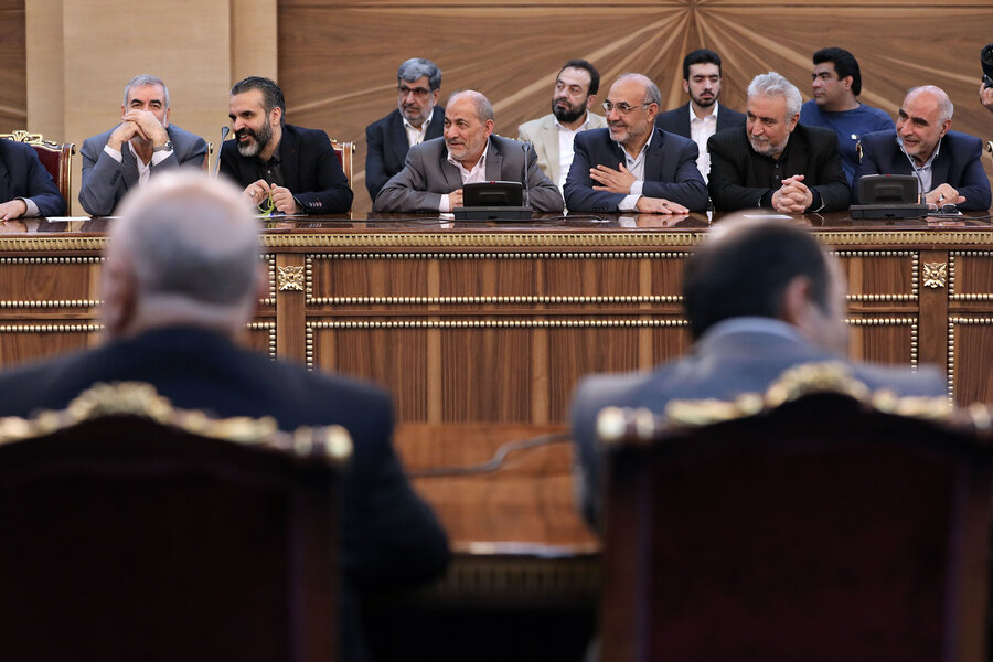 دیدار رئیس جمهور با جمعی از خیرین و مسئولان موسسات خیریه دیدار رئیس جمهور با جمعی از خیرین و مسئولان موسسات خیریه