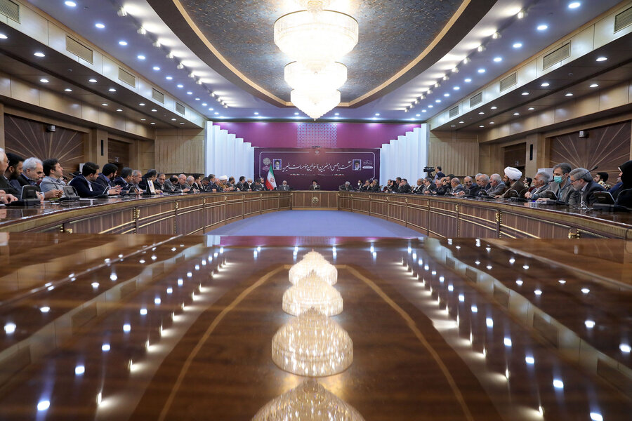 دیدار رئیس جمهور با جمعی از خیرین و مسئولان موسسات خیریه دیدار رئیس جمهور با جمعی از خیرین و مسئولان موسسات خیریه