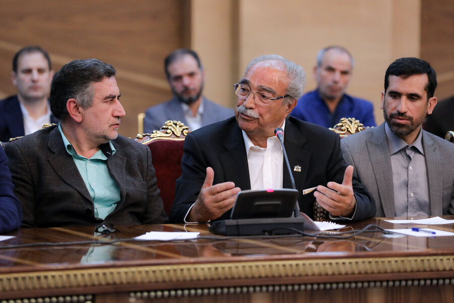 دیدار رئیس جمهور با جمعی از خیرین و مسئولان موسسات خیریه دیدار رئیس جمهور با جمعی از خیرین و مسئولان موسسات خیریه