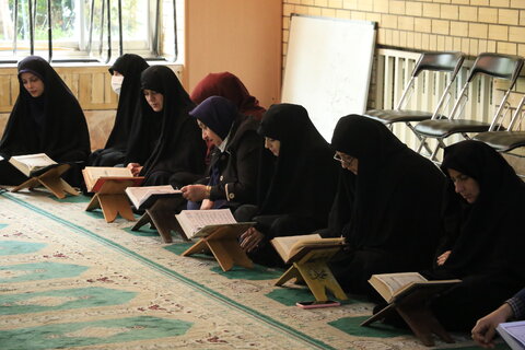 برگزاری محفل انس با قرآن و روضه شهادت حضرت علی(ع) در اداره کل بهزیستی گیلان