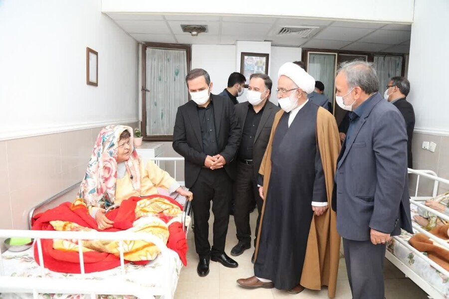 راه اندازی مراکز روزانه سالمندان رویکرد بهزیستی استان مرکزی است