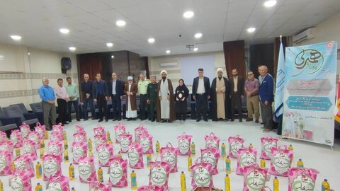 خنج|اجرای طرح پویش همدلی و توزیع ۴۰۰ بسته معیشتی در شهرستان خنج