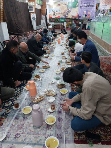 شفت | برپایی مراسم ضیافت افطاری برای جامعه هدف بهزیستی در گلزار شهدای شهرستان شفت