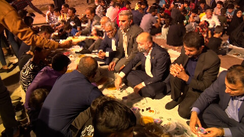 برگزاری ضیافت همدلی با حضور۸۰۰ نفر از مددجویان بهزیستی ماهشهر