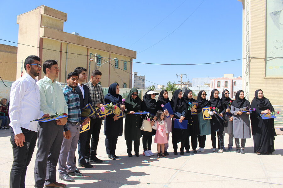 جشنواره صنایع دستی دانش آموزان مرکز آموزشی استثنایی شقایق با حضور مدیرکل بهزیستی استان
